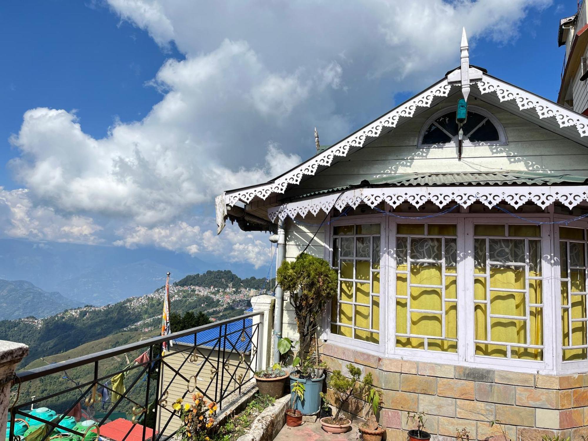 Eagle'S Nest Homestay ดาร์จีลิง ภายนอก รูปภาพ