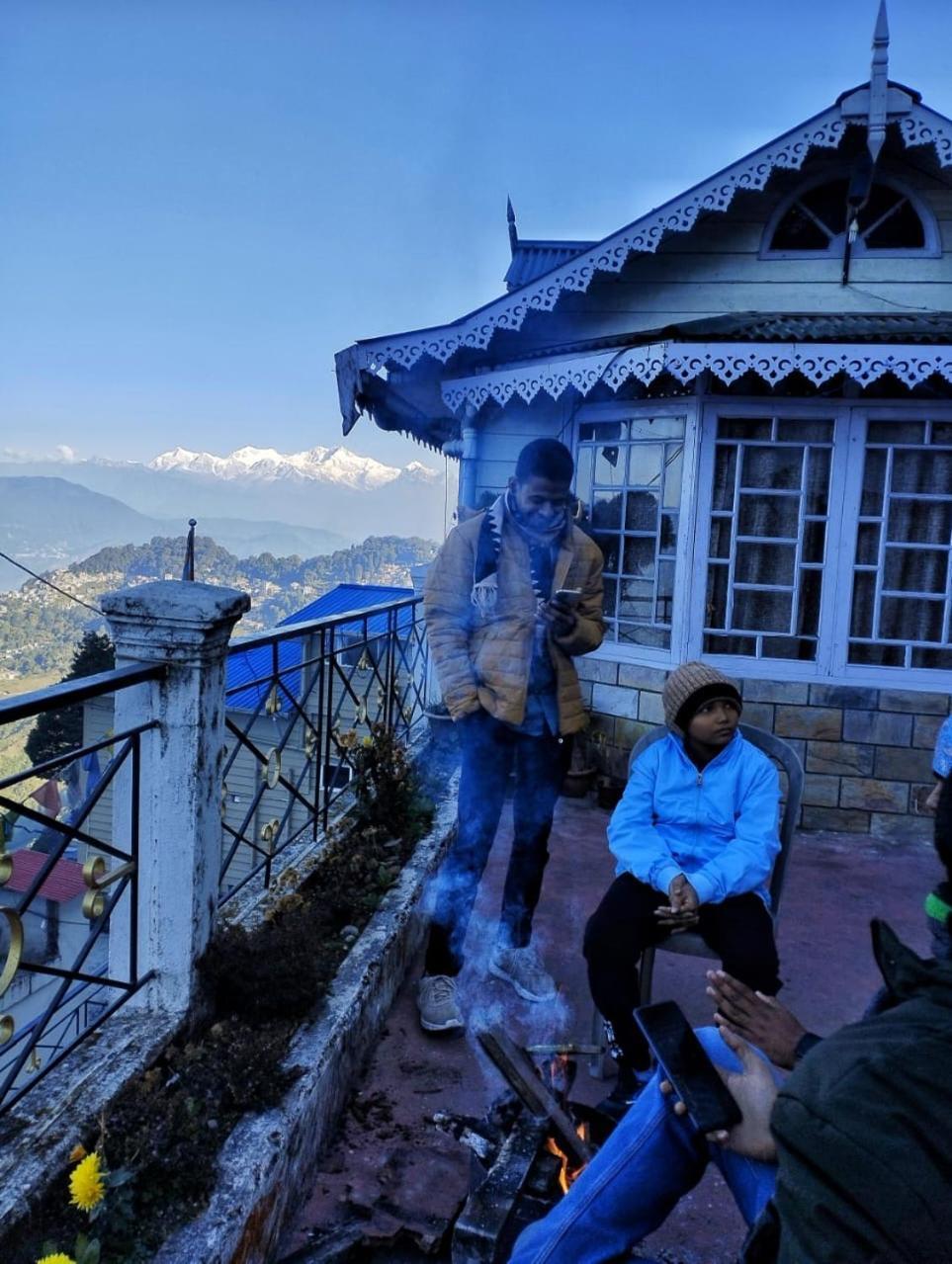 Eagle'S Nest Homestay ดาร์จีลิง ภายนอก รูปภาพ