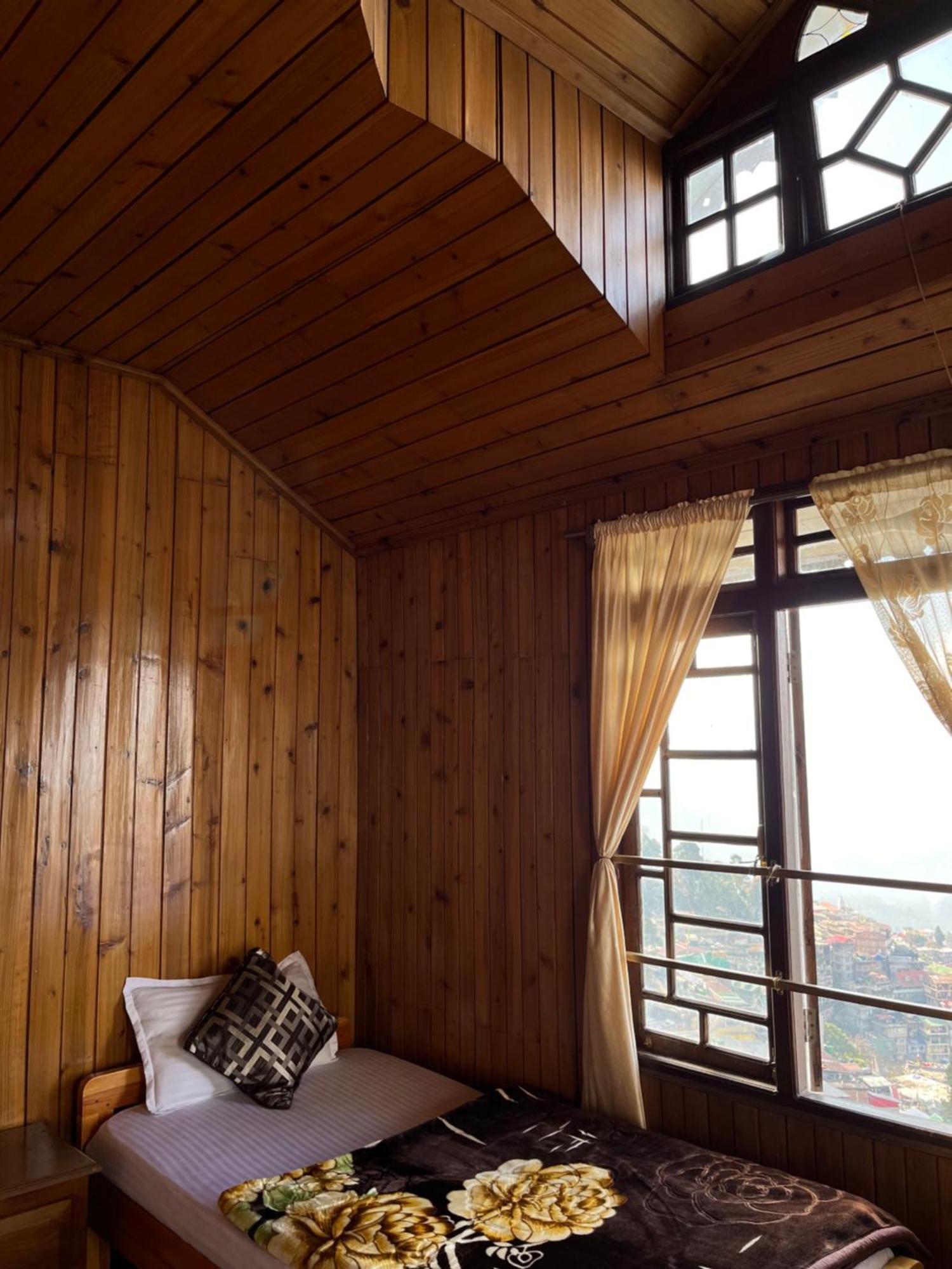 Eagle'S Nest Homestay ดาร์จีลิง ภายนอก รูปภาพ