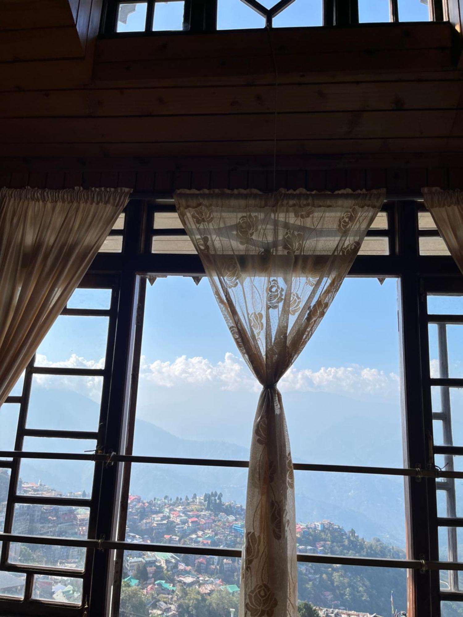 Eagle'S Nest Homestay ดาร์จีลิง ภายนอก รูปภาพ